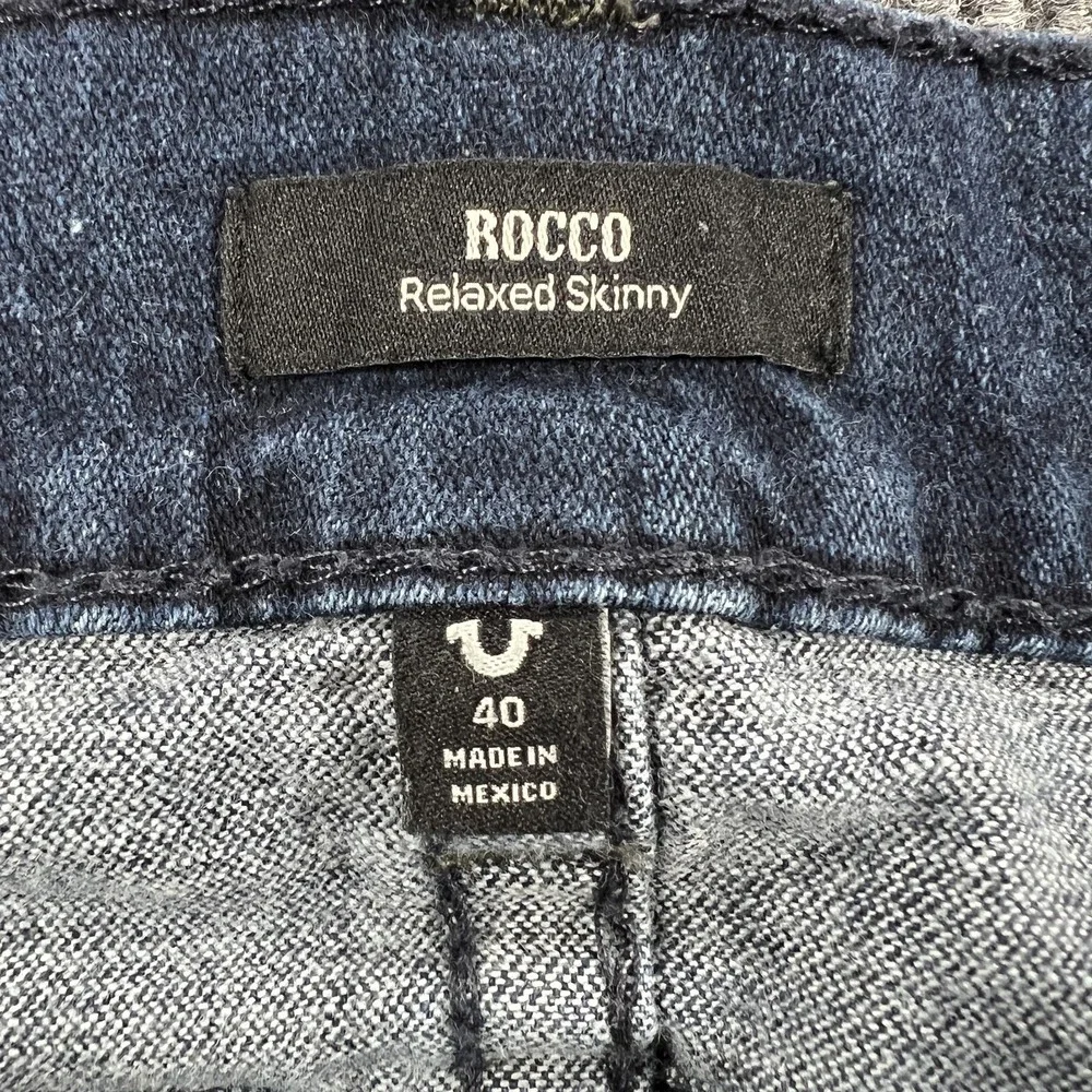 True Religion Rocco Jeans Mens 40 Distressed Relaxed Skinny‎ Big T Flap Pocket